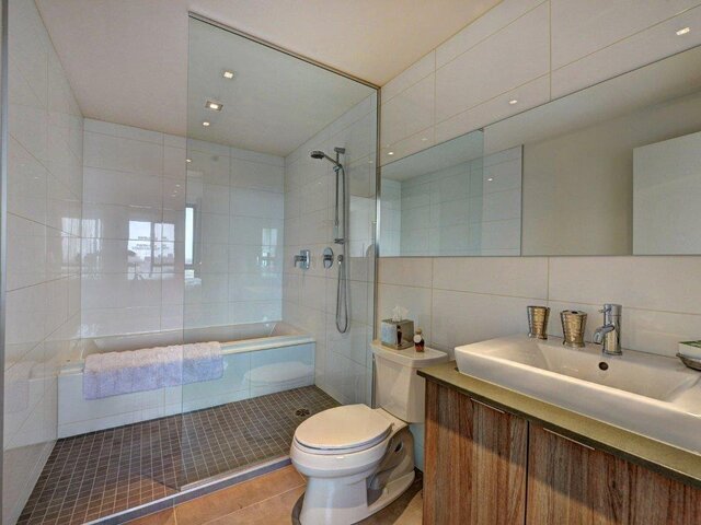 Salle de bains attenante à la CCP